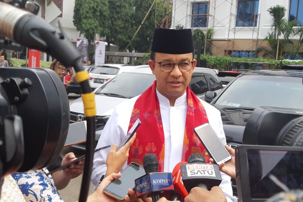  Anies Senang Kerja Sama PT KAI dengan MRT Jakarta