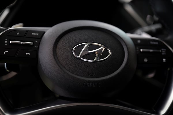  Hyundai Investasi Mobil Listrik di Jawa Barat, SDM Belum Siap