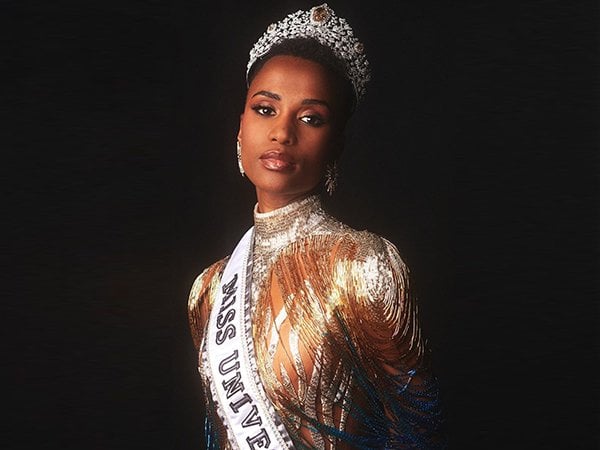  Gaya Fesyen Zozibini Tunzi, Miss Universe 2019