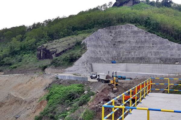 Proyek pembangunan Bendungan Bendo di Kabupaten Ponorogo, Jawa Timur, Jumat (4/1/2019)./Bisnis-Amanda Kusumawardhani