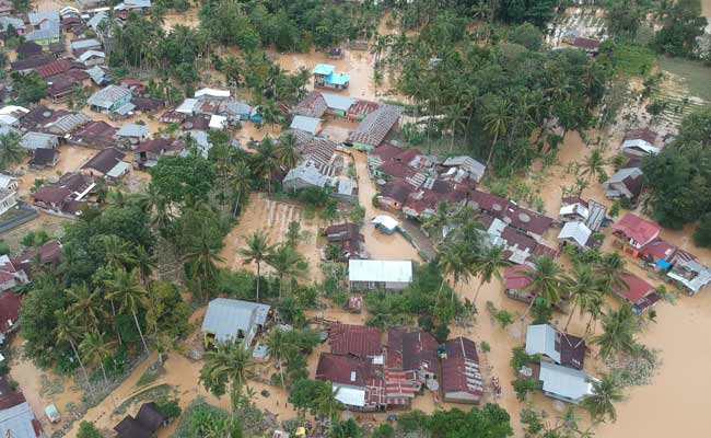  BANJIR PEMUKIMAN SOLOK SELATAN