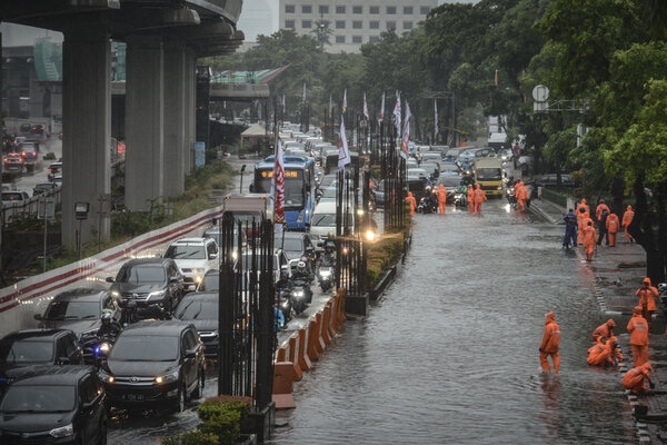  Cegah Banjir Lagi Saat Hujan Deras, Sekda DKI : Kita Mau Kerja Bakti Besar