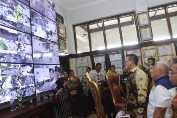  DPRD Ingin Pembangunan Jakarta Tiru Surabaya