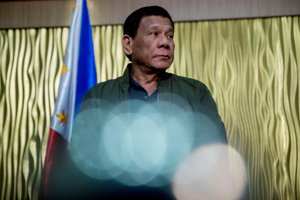  Duterte Tantang ICC Penjarakan Dirinya