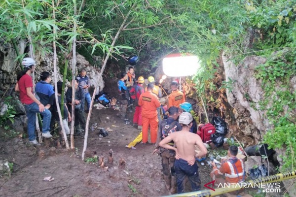  Terjebak di Gua Lele, Tiga Mahasiswa Unsika Ditemukan Tewas