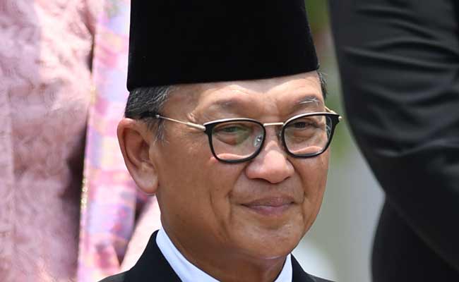  Menteri ESDM Minta Dirut PLN Kejar Pelanggan Baru