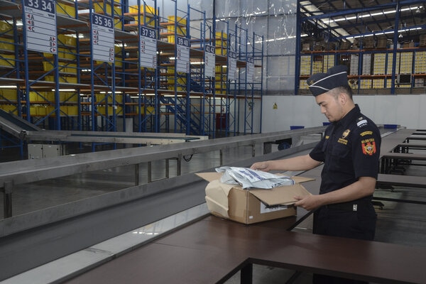  Batas Bebas Bea Impor Turun dari US$75 Menjadi US$3