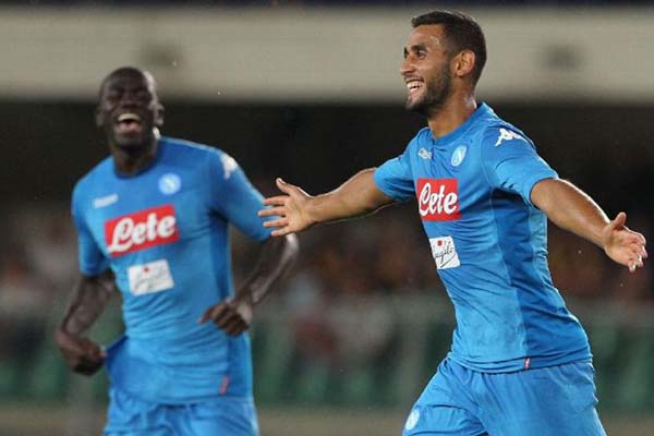  Napoli Buka Pintu untuk Kepergian Faouzi Ghoulam ke Marseille