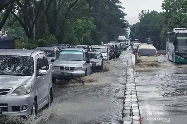  Bandung Banjir, Jalan Soekarno-Hatta dan Gedebage Tergenang