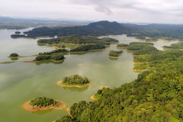  Tinggi Bukaan Pintu Pelimpahan Waduk PLTA Koto Panjang Dikurangi