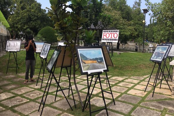 Mengenang 15 Tahun Tsunami Lewat Bingkai Foto