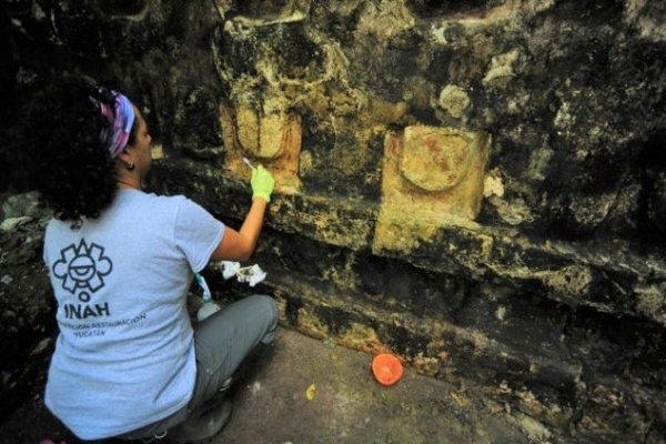  Arkeolog Temukan Istana Suku Maya di Timur Meksiko
