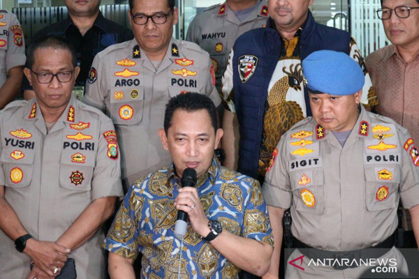  Polisi Masih Selidiki Motif Pelaku Penyiraman Air Keras ke Novel