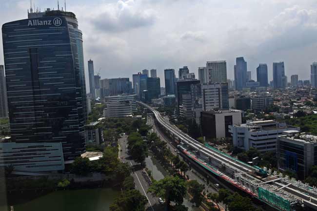  PERKEMBANGAN PEMBANGUNAN JALUR LRT JABODEBEK