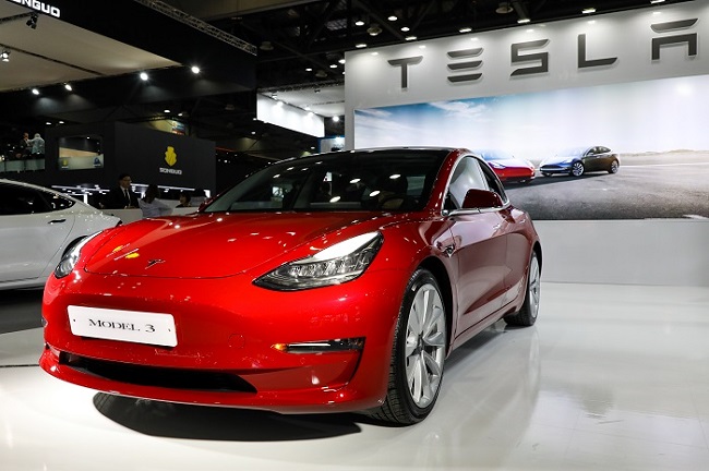  Tesla Model 3 Buatan China Mulai Mengaspal