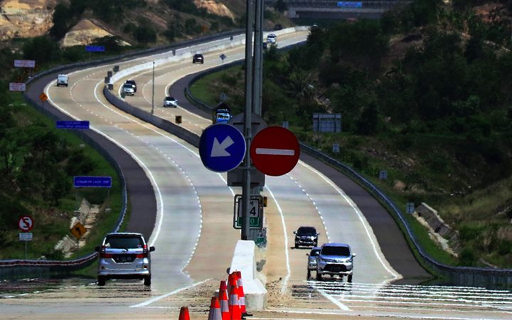  Libur Nataru, 800.000 Kendaraan Lalui Tol Trans Sumatera