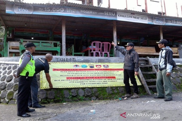  Masih Ditutup, Jalur Pendakian Merapi-Merbabu Dijaga Ketat