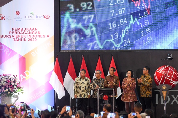  Regulator Pasar Modal Siap Ikuti Instruksi Jokowi