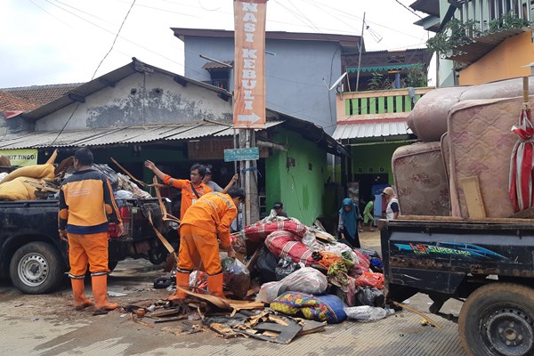  Banjir di Kampung Jati, Jaktim, Mulai Surut