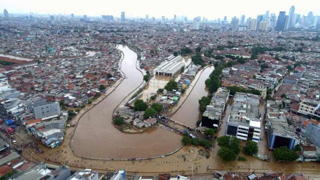  KALI CILIWUNG MELUAP