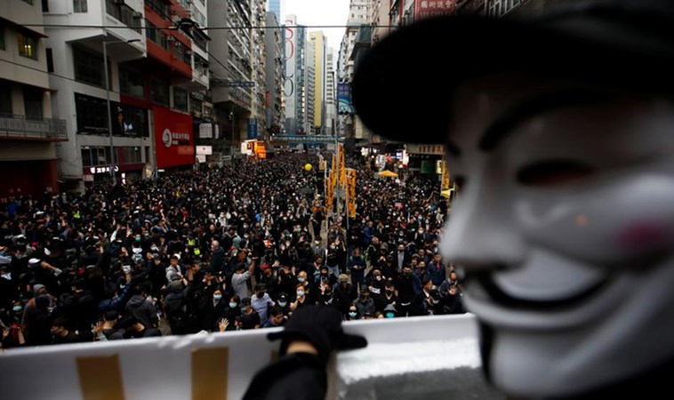  Polisi Hong Kong Tangkap Sekitar 400 Orang Saat Demo Tahun Baru