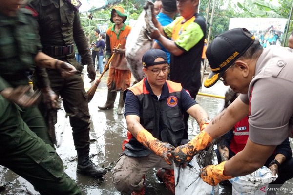  Kerja Bakti Banjir, Pemprov DKI Terjunkan 20 Ribu Personel