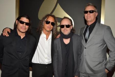  Metallica Sumbang 750.000 US Dolar untuk Kebakaran Hutan di Australia