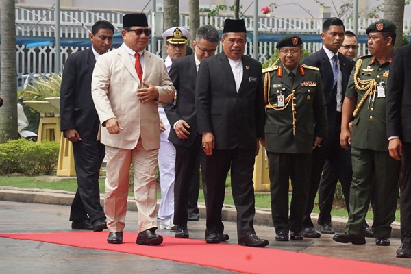  Prabowo Akan Dirikan Pangkalan Militer di Natuna