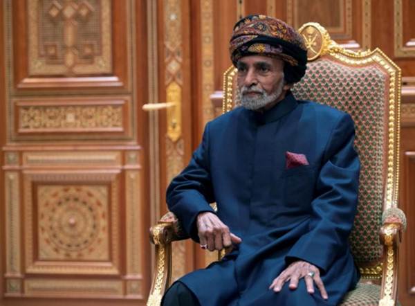 Sultan Oman Qaboos bin Said al-Said saat berada di Istana Beit Al Baraka di Muscat, Oman, 14 Januari 2019./Andrew Caballero-Reynolds-Pool via REUTERS