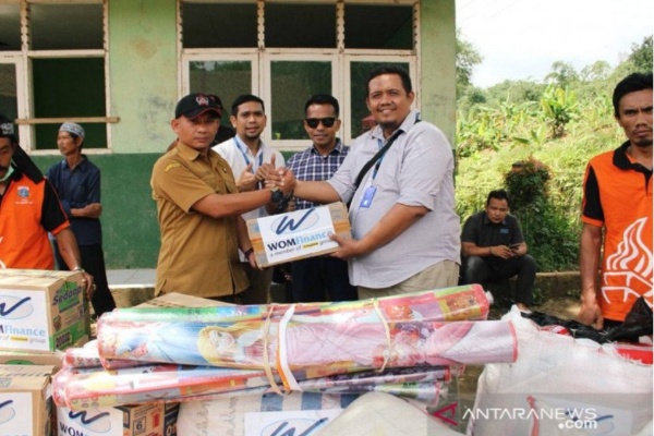  WOM Finance Ikut Bantu Korban Banjir di Bogor