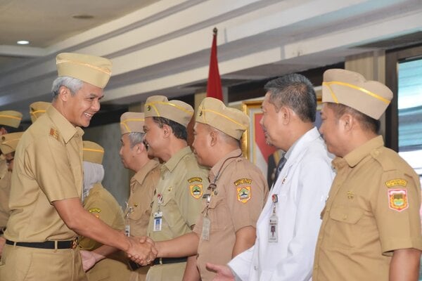  Ganjar Melantik 11 Pejabat Baru, Bakal Dievaluasi Enam Bulan