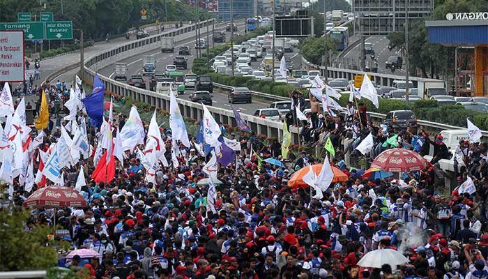  DEMO TOLAK OMNIBUS LAW CIPTA LAPANGAN KERJA