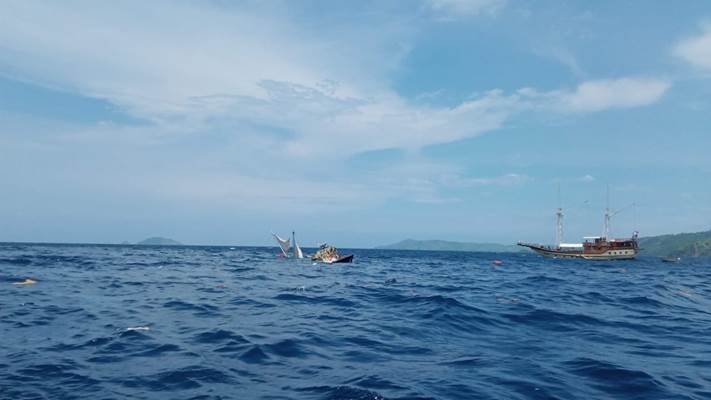  Kapal Pinisi Rombongan Wartawan Peliput Jokowi Tenggelam di Labuan Bajo, Ini Kapasitasnya