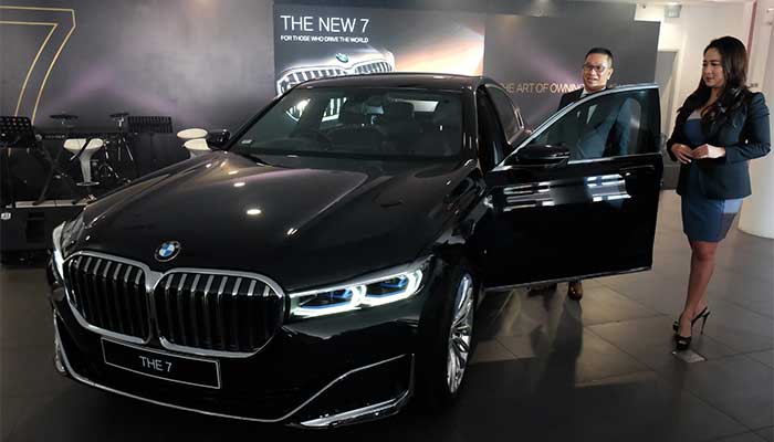  PELUNCURAN BMW THE NEW 7