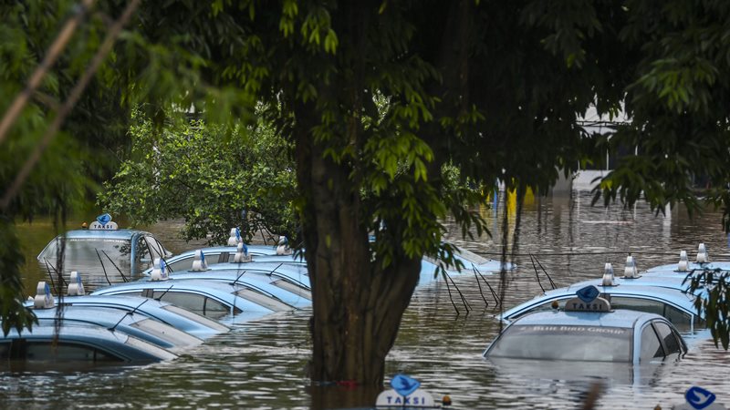  Setelah Sempat Viral 3 Pool Kebanjiran, Operasional Blue Bird Kini Normal Lagi