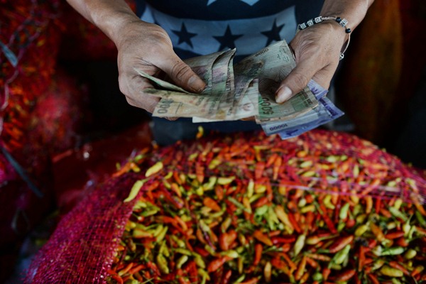Harga Cabai Rawit Merah di Pasar Induk Kramat Jati “Memanas”
