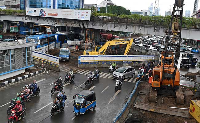  PEMBANGUNAN UNDERPASS SENEN