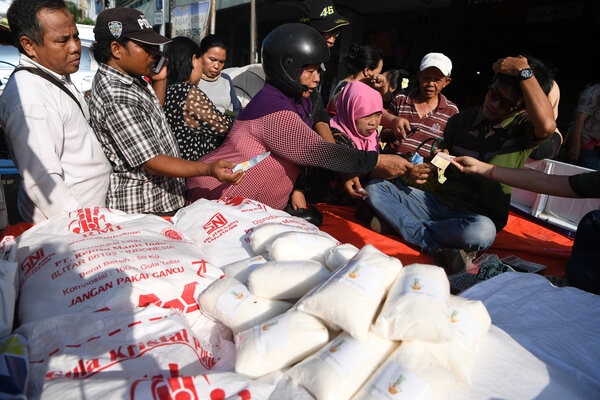  Pemkot Surabaya Gencar Operasi Pasar Menjelang Imlek