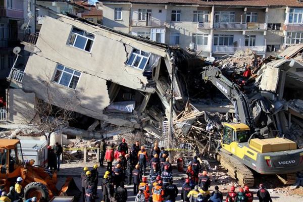  Korban Tewas Gempa Turki Capai 29 Orang