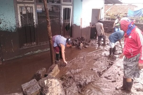  Banjir Lumpur di Bondowoso, Dua Orang Luka, Ratusan Rumah Terimbas