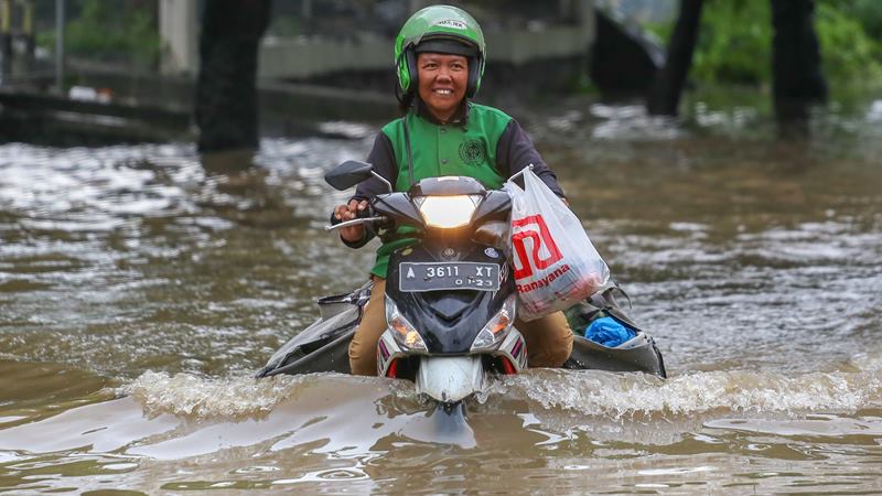 Wilayah Periuk Tangerang Masih Terendam Banjir dengan Ketinggian 80 Cm