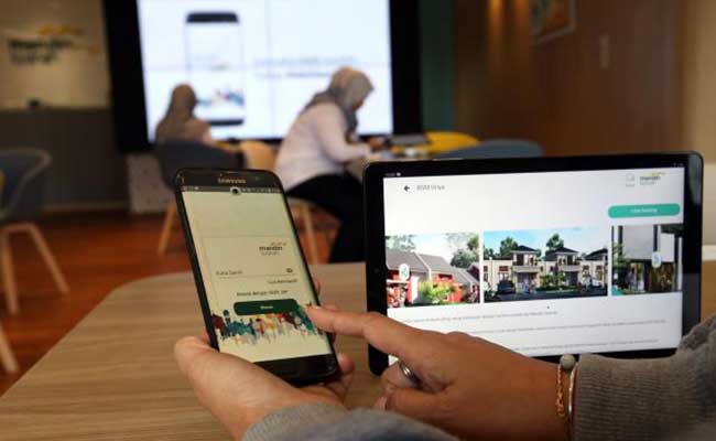 Karyawan Mandiri Syariah melayani nasabah di Digital Branch Kantor Cabang Thamrin Jakarta, Senin (27/1/2020). Bisnis/Abdullah Azzam