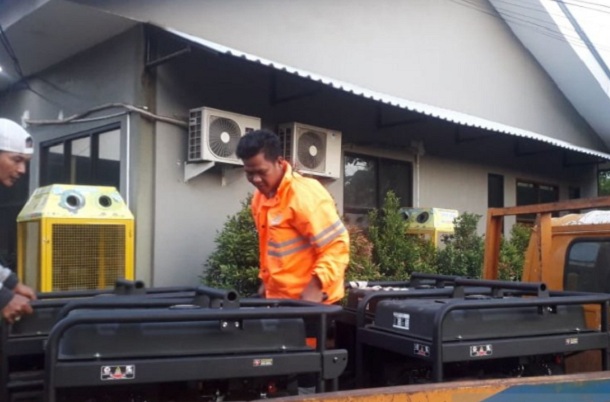  DLH Tangerang Terjunkan Genset ke Lokasi Banjir Periuk