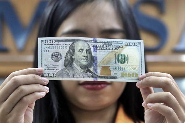  Dolar AS Menguat, Rupiah Lanjut Tertekan Pagi Ini