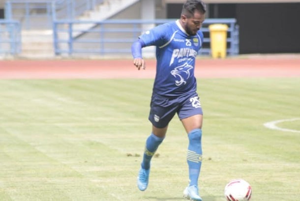  Ini Alasan Robert Boyong Zulham ke Persib