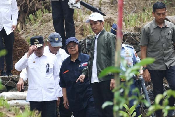  Menteri LHK: Penanganan Longsor Bogor Pakai Pendekatan Vegetatif & Pemberdayaan Masyarakat