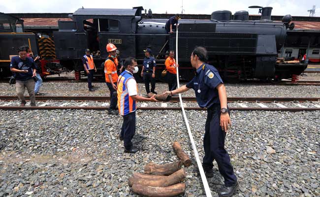  KERETA UAP UNTUK WISATA DI SOLO