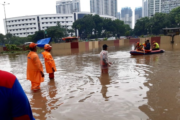  Underpass Kemayoran Banjir Setinggi 5 Meter