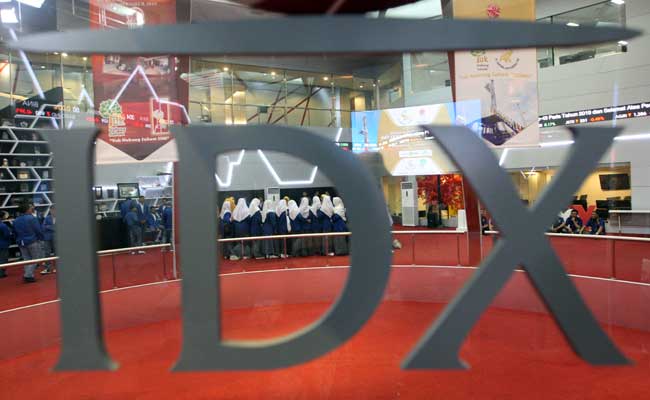  Saham UNVR & CPIN Turun, IHSG Fluktuatif Pagi Ini 