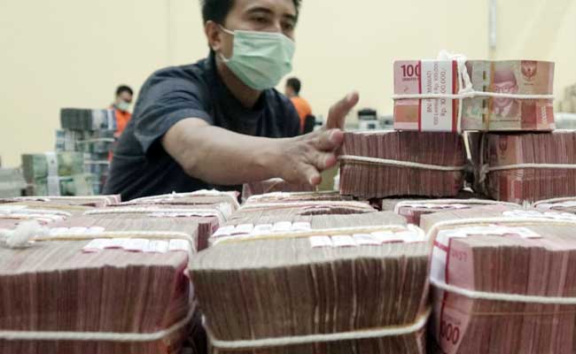  Dolar AS Naik, Rupiah Melemah Tipis Pagi Ini